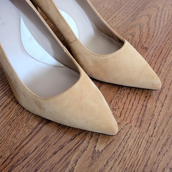 Banana Republic Suede leather Heels Sz 8 - Picture 5 of 6